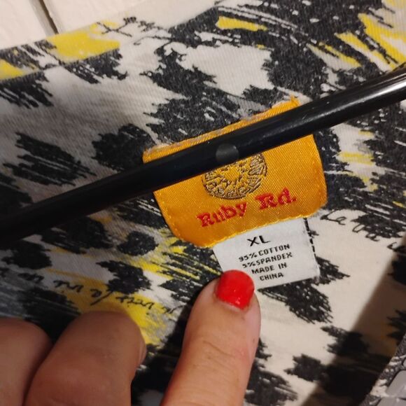 Ruby Rd Black and White Wrap Blouse Relaxed Fit - Picture 4 of 12